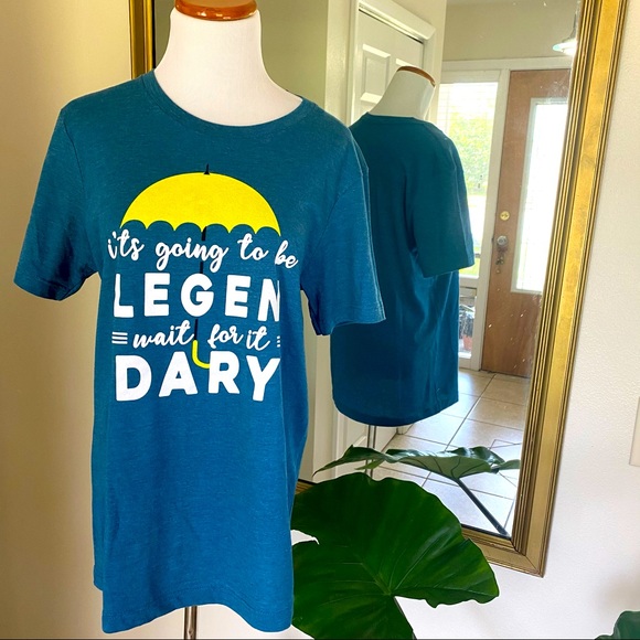 How I Met Your Mother Graphic Shirt LEGENDARY MED - Picture 3 of 10